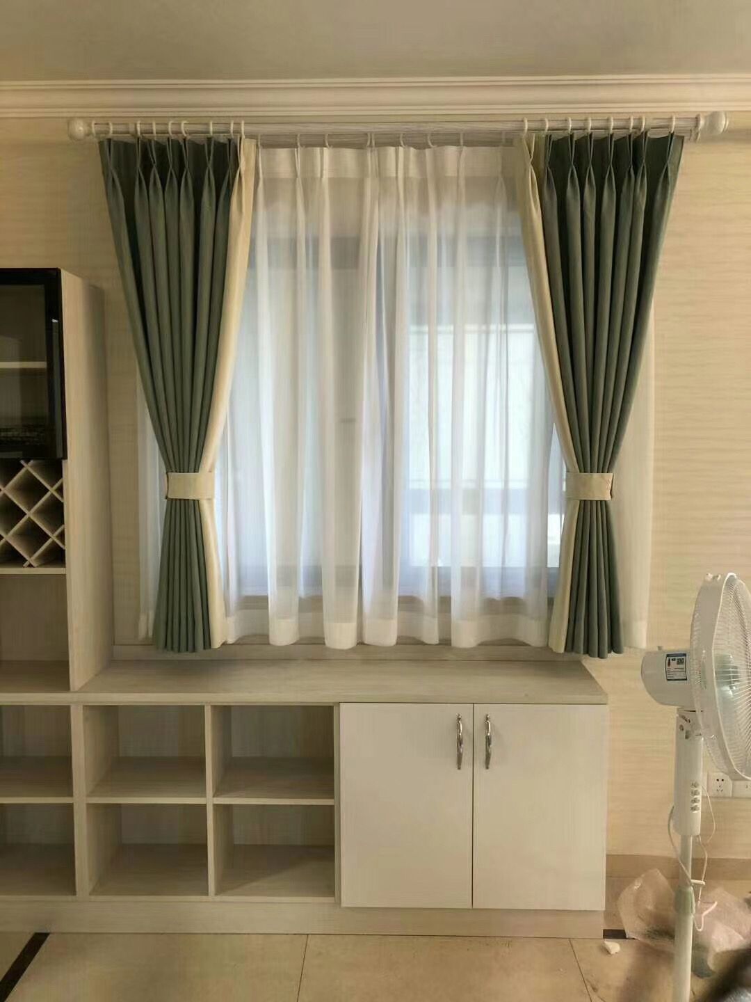 福田南园窗帘定做中通锦龙花园遮光窗帘安装